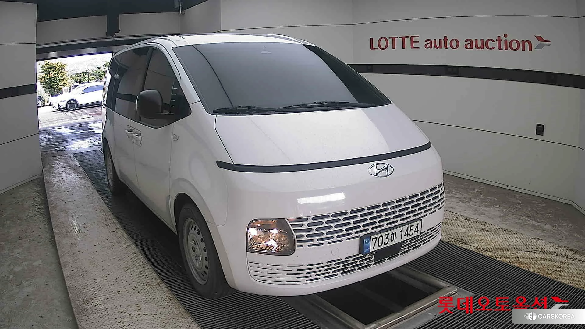 Hyundai Staria 2022 Creamy White из Кореи, фото 6