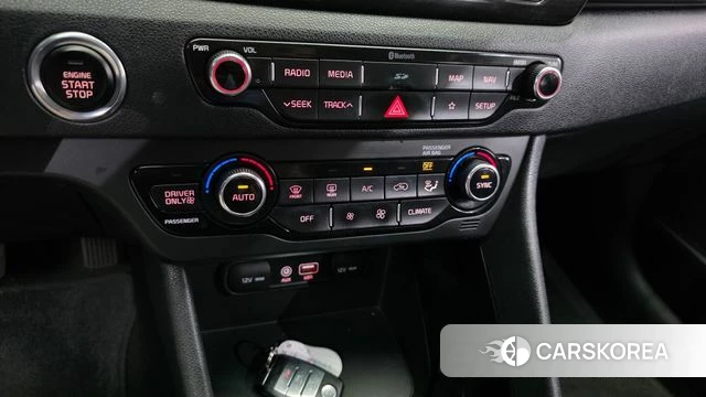Kia Niro 2018 Серебряный из Кореи, фото 6