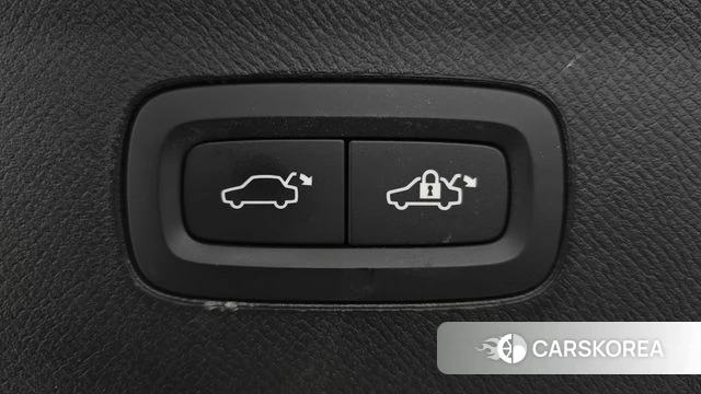 Volvo XC90 second Generation 2023 Серебристо-серый из Кореи, фото 6