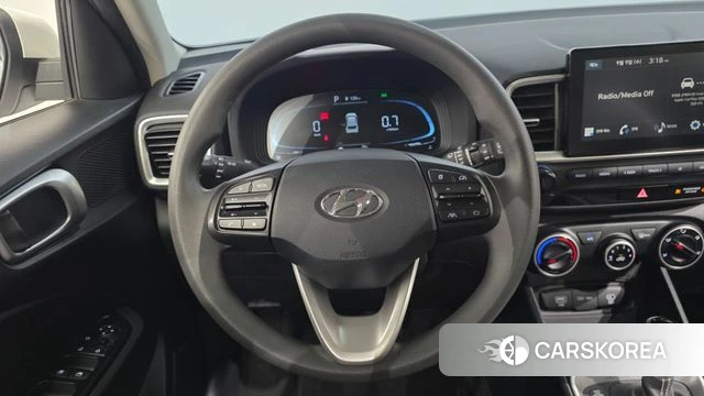 Hyundai Venue 2023 Белый из Кореи, фото 6