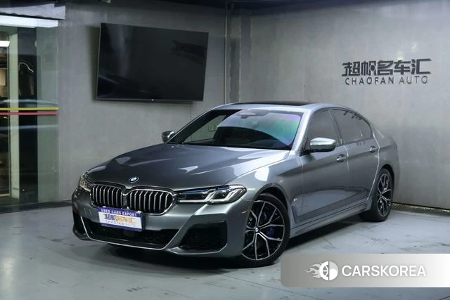 BMW 5 series 2022 Темно-серый из Китая, фото 6