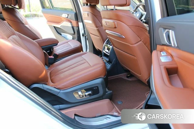 BMW X7 (G07) 2023 Белый из Кореи, фото 6