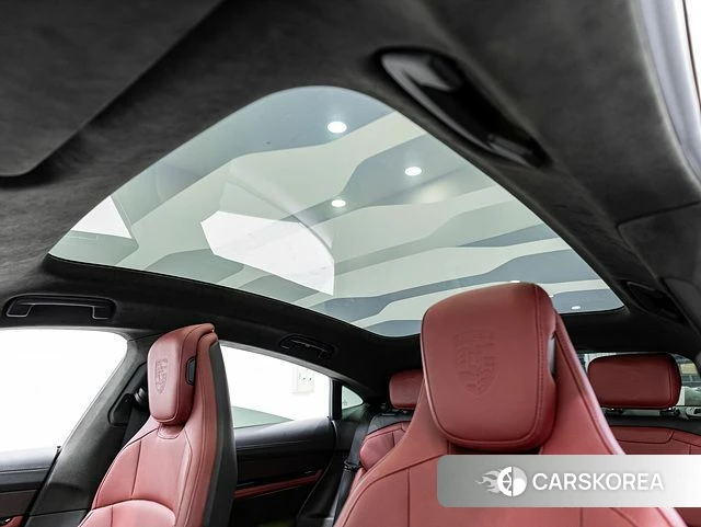 Porsche Taycan 2024 Черный из Кореи, фото 6