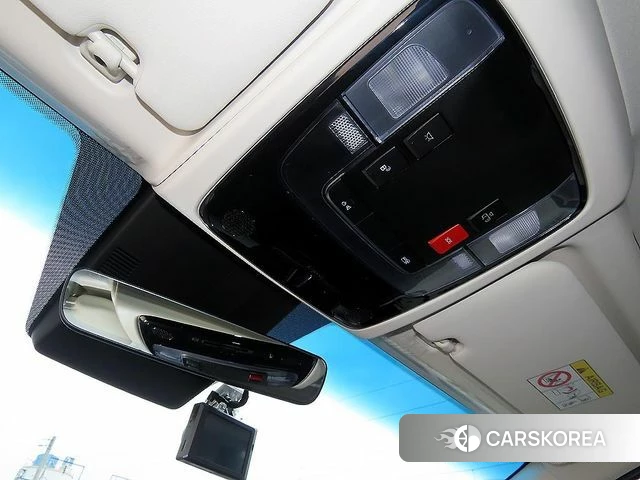 Hyundai The New Staria 2026 Серый из Кореи, фото 6