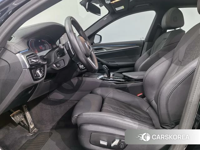 BMW 5 series 2023 Черный из Китая, фото 6