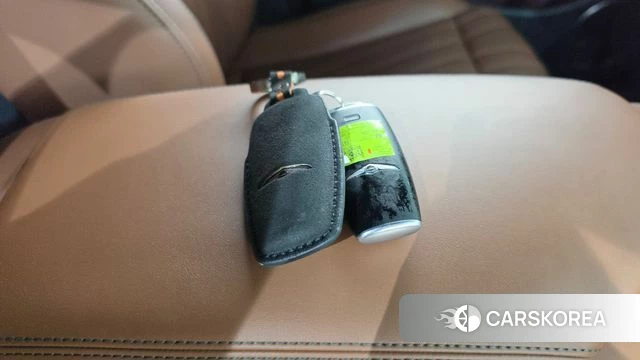 Genesis GV70 2022 Черный из Кореи, фото 6
