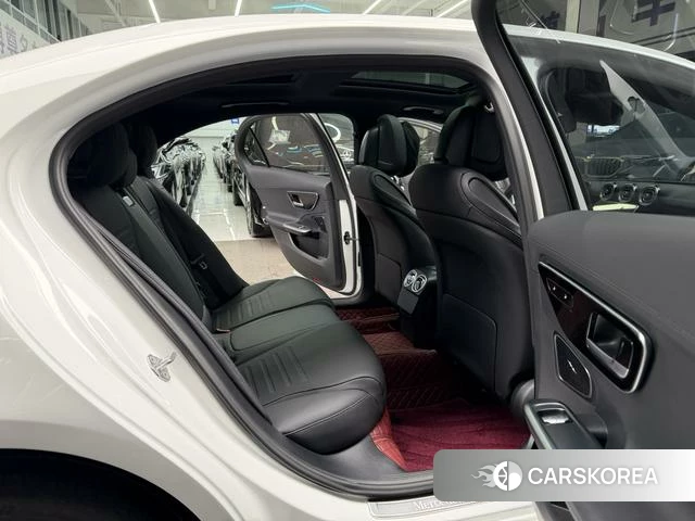 Mercedes-Benz C-class 2023 Белый из Китая, фото 6