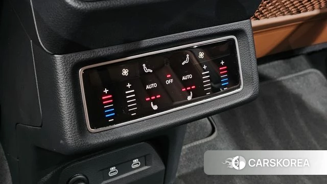 Audi e-Tron 2021 Белый из Кореи, фото 6