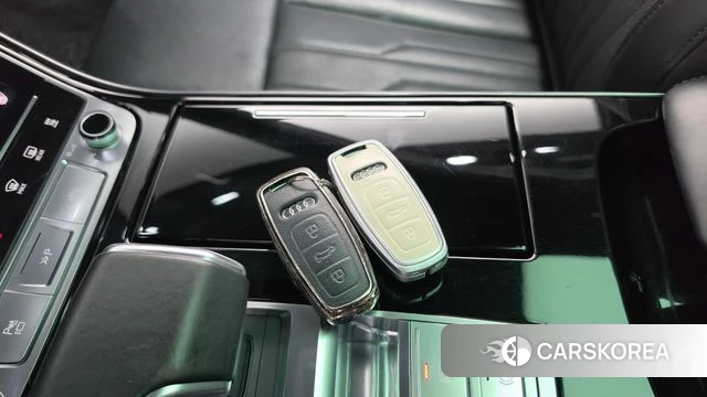 Audi A8 (D5) 2021 Белый из Кореи, фото 6