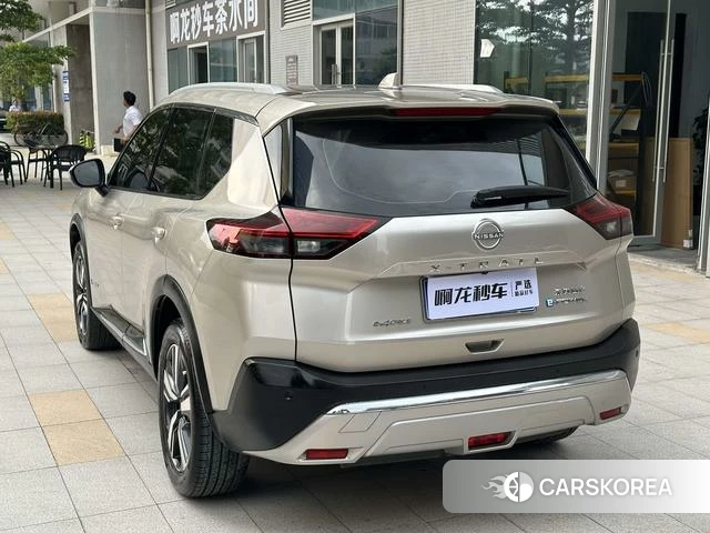 Nissan X-Trail 2023 Шампань из Китая, фото 6