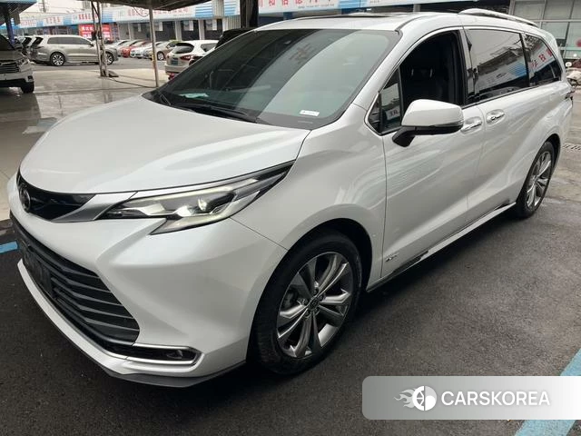 Toyota Sienna 2024 Белый из Китая, фото 6