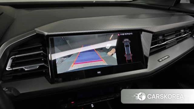 Audi Q4 e-Tron (F4) 2022 Небесно-голубой из Кореи, фото 6