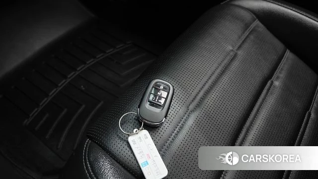 Honda CR-V 6th generation 2024 Серый из Кореи, фото 6