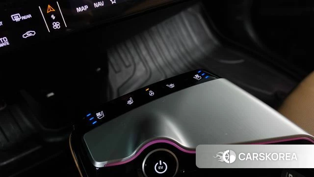 Kia EV6 2023 Черный из Кореи, фото 6