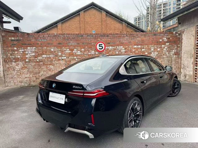 BMW 5 series 2025 Черный из Китая, фото 6