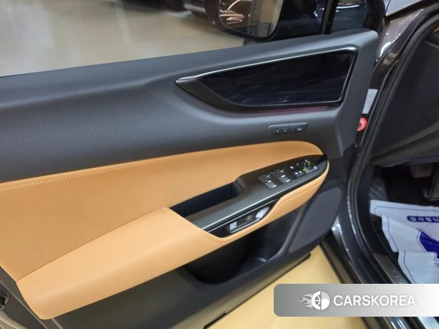 Lexus NX450h + 2nd generation 2023 Серый из Кореи, фото 6