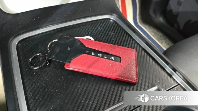Tesla Model Y 2021 Белый из Кореи, фото 6