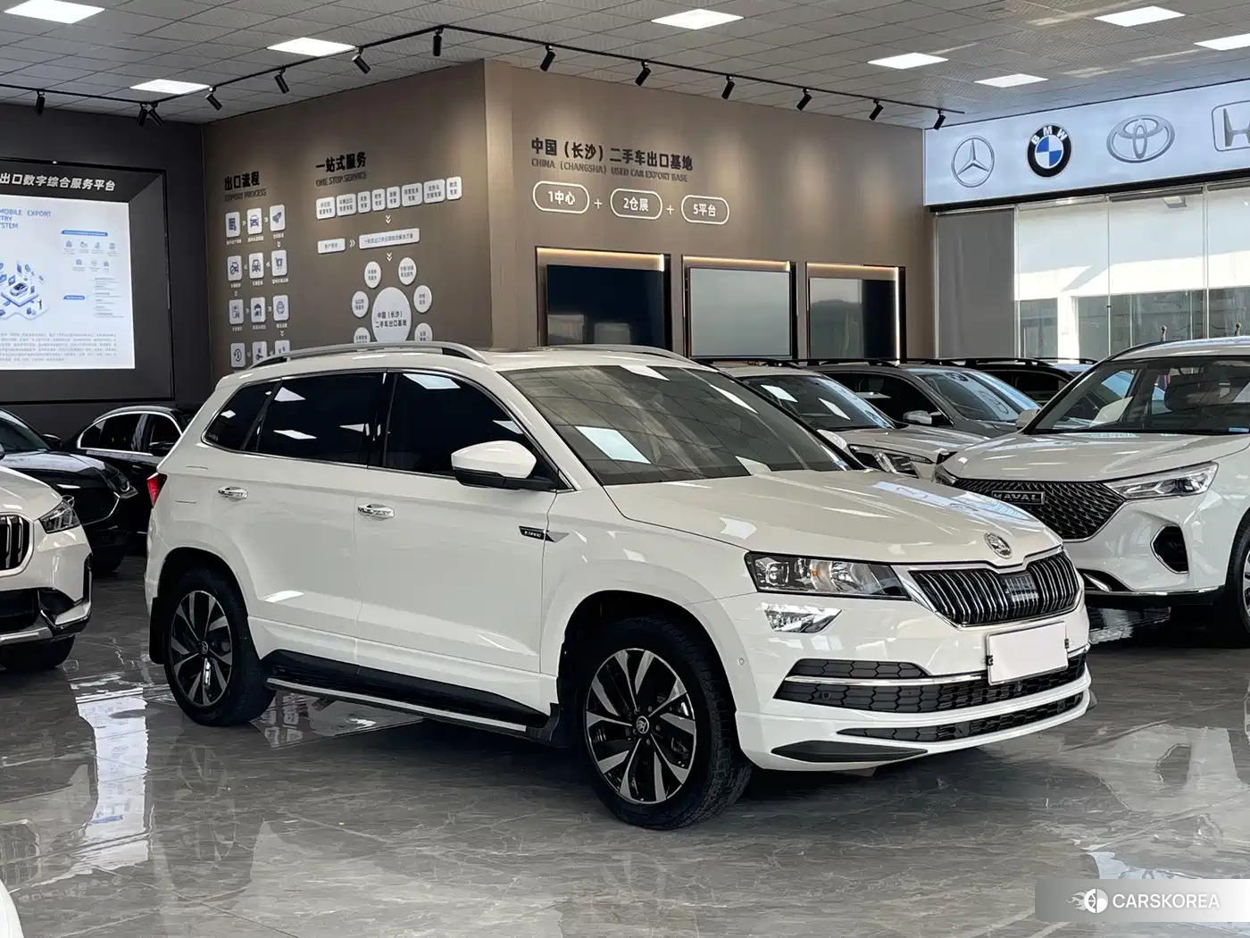 Skoda Karoq 2022 Белый из Китая, фото 6