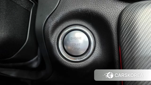 Mercedes-Benz SLC-Class R172 2018 Белый из Кореи, фото 6
