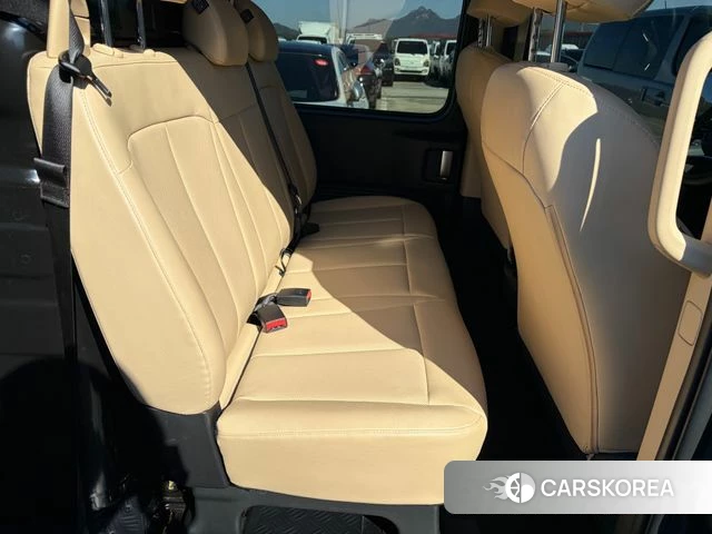Hyundai Staria 2024 Серебристо-серый из Кореи, фото 6