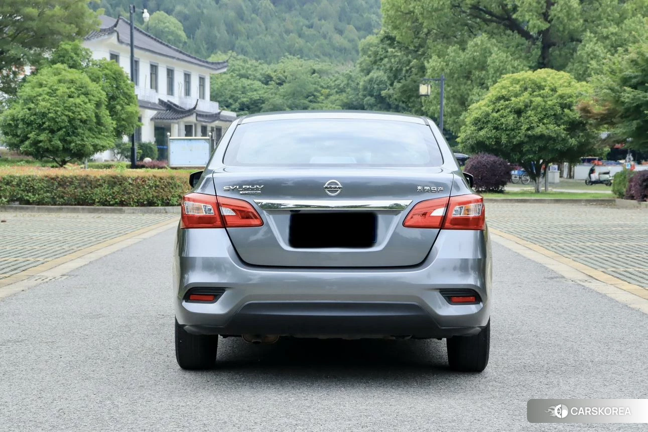 Nissan Sylphy 2020 Серебристо-серый из Китая, фото 6