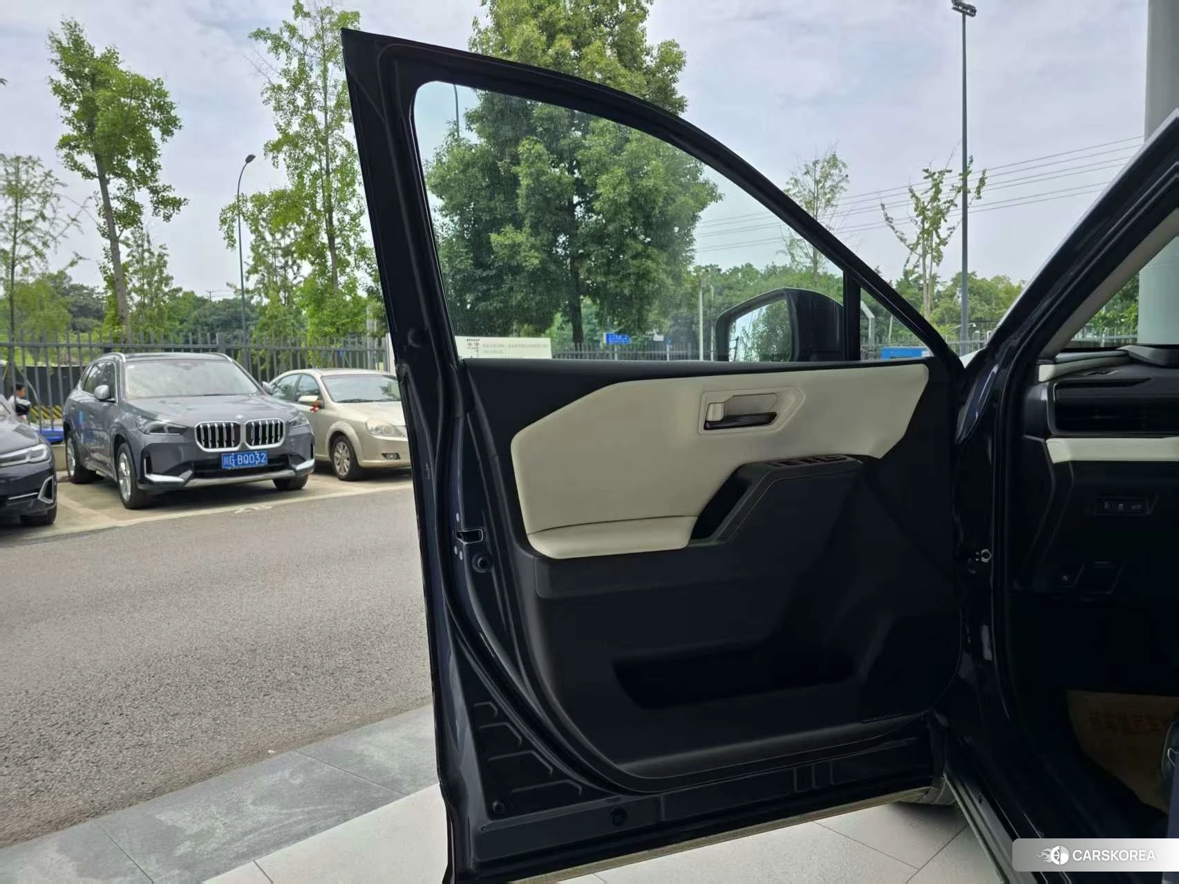 Toyota RAV4 2025 Синий из Китая, фото 6