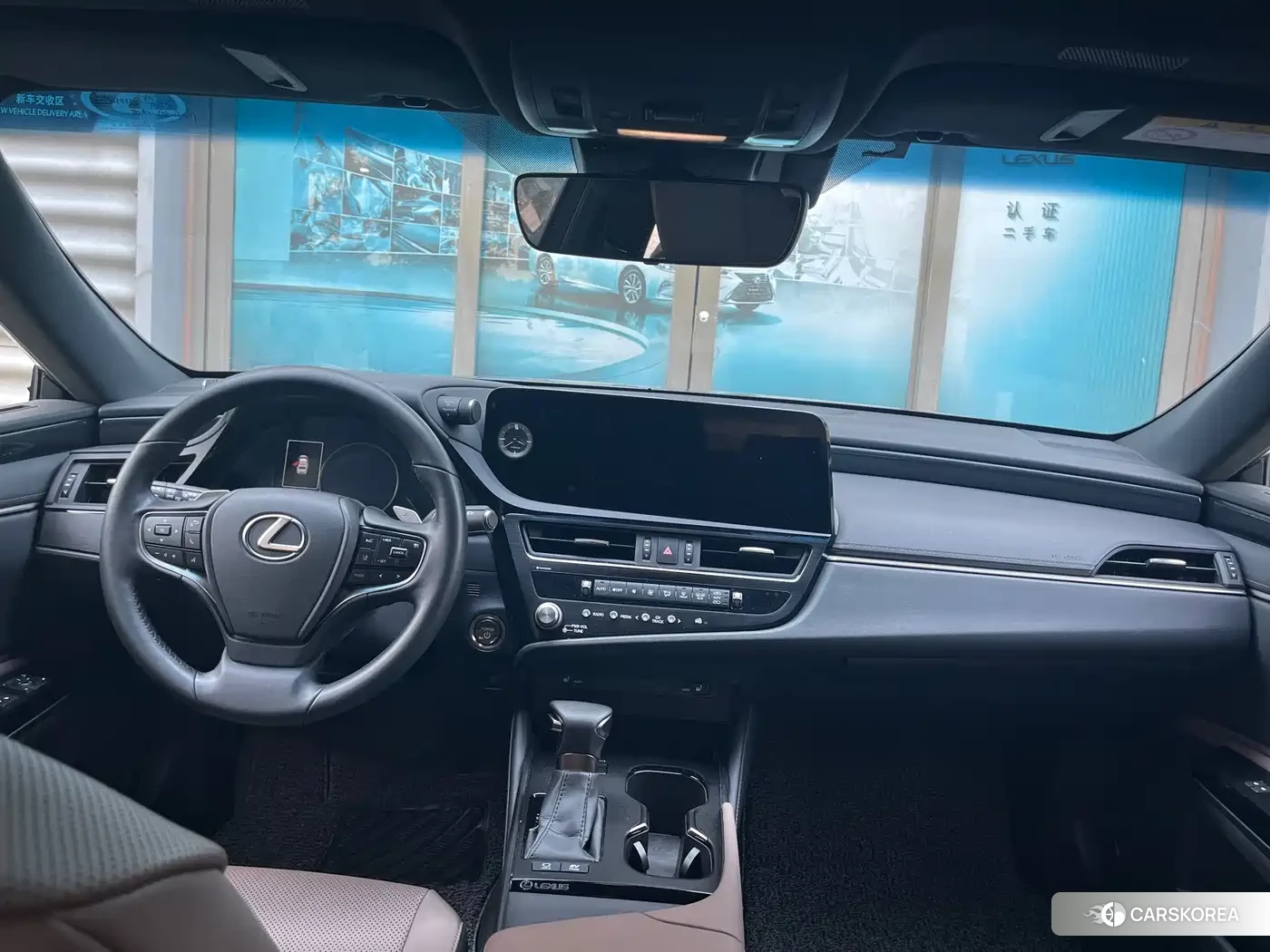 Lexus ES 2024 Silver/gray из Китая, фото 6