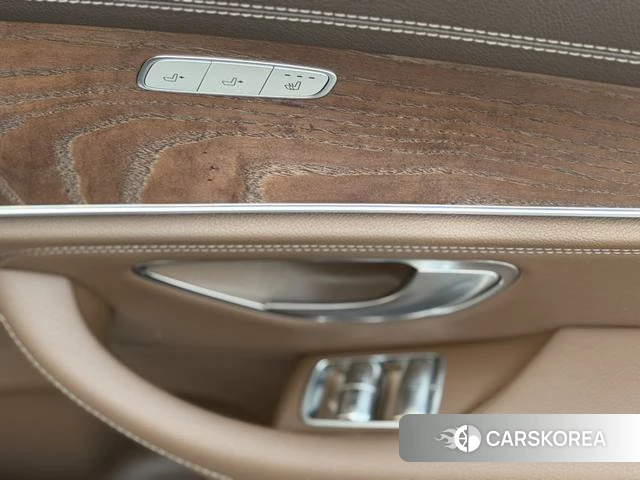 Mercedes-Benz E-Class 2020 Черный из Китая, фото 6