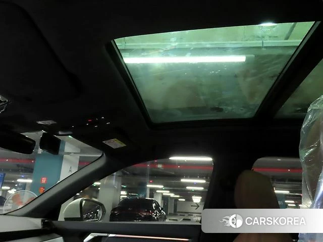 Audi Q3 (F3) 2022 Белый из Кореи, фото 6