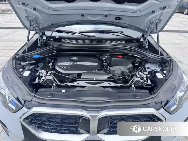 BMW X2 2025 Серебристо-серый из Китая, фото 6
