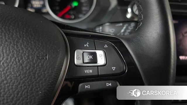 Volkswagen Tiguan second Generation 2020 Белый из Кореи, фото 6