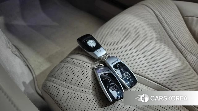 Mercedes-Benz S-Class W222 2018 Черный из Кореи, фото 6