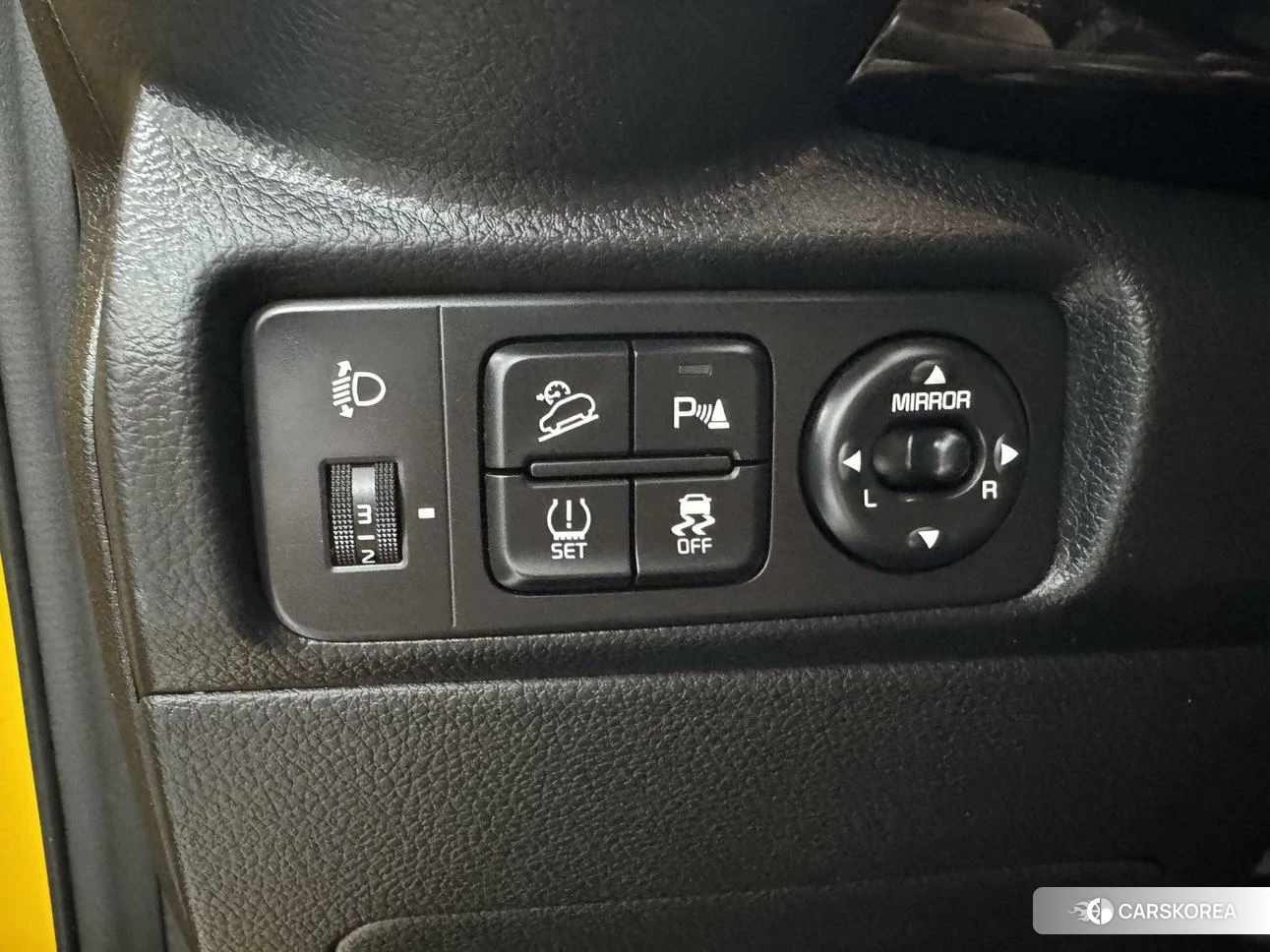 Kia KX1 2021 Желтый из Китая, фото 6