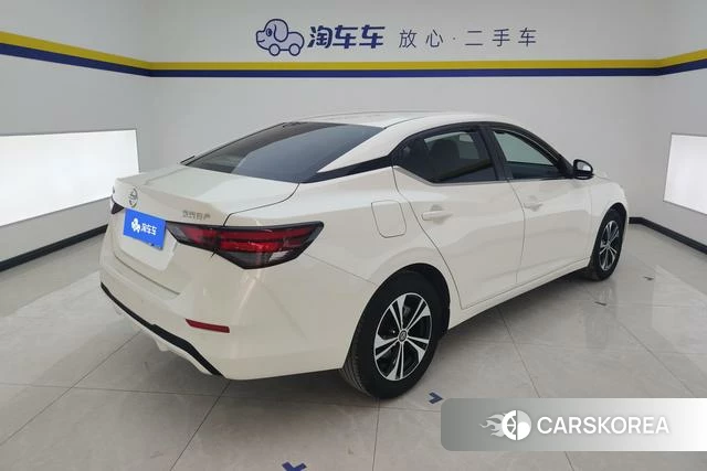 Nissan Sylphy 2022 Белый из Китая, фото 6