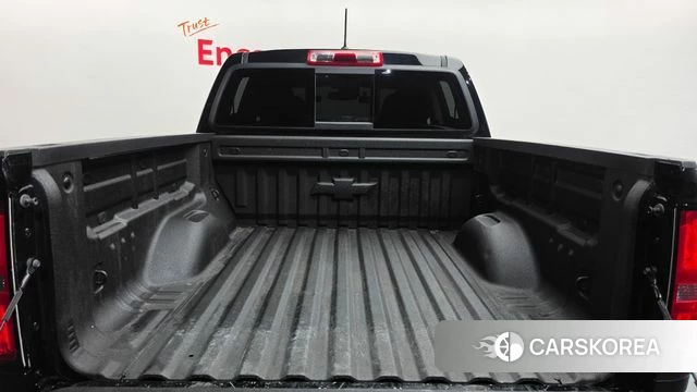 Chevrolet (GM Daewoo) Real New Colorado 2022 Черный из Кореи, фото 6
