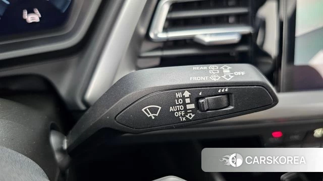 Audi Q4 e-Tron (F4) 2023 Серебристо-серый из Кореи, фото 6