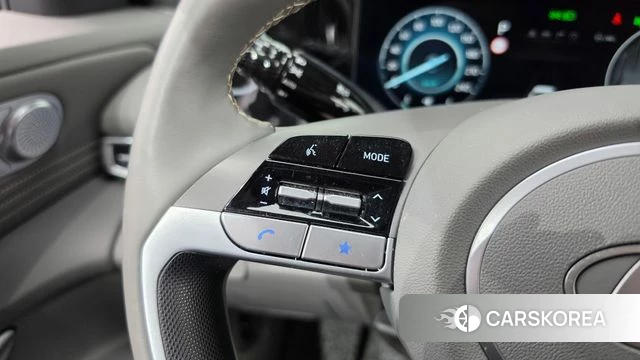 Hyundai The New Avante (CN7) 2023 Светло-серебряный цвет из Кореи, фото 6