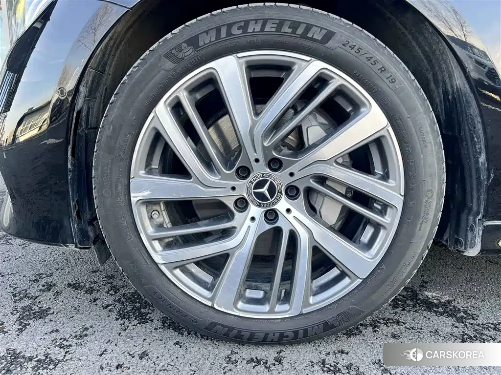 Mercedes-Benz E-Class 2024 Черный из Китая, фото 6