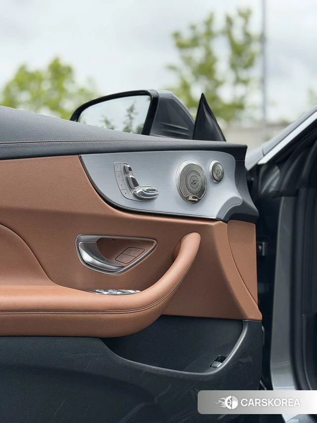 Mercedes-Benz E-Class 2021 Темно-серый из Китая, фото 6