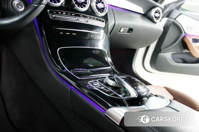 Mercedes-Benz C-Class W205 2019 Белый из Кореи, фото 6