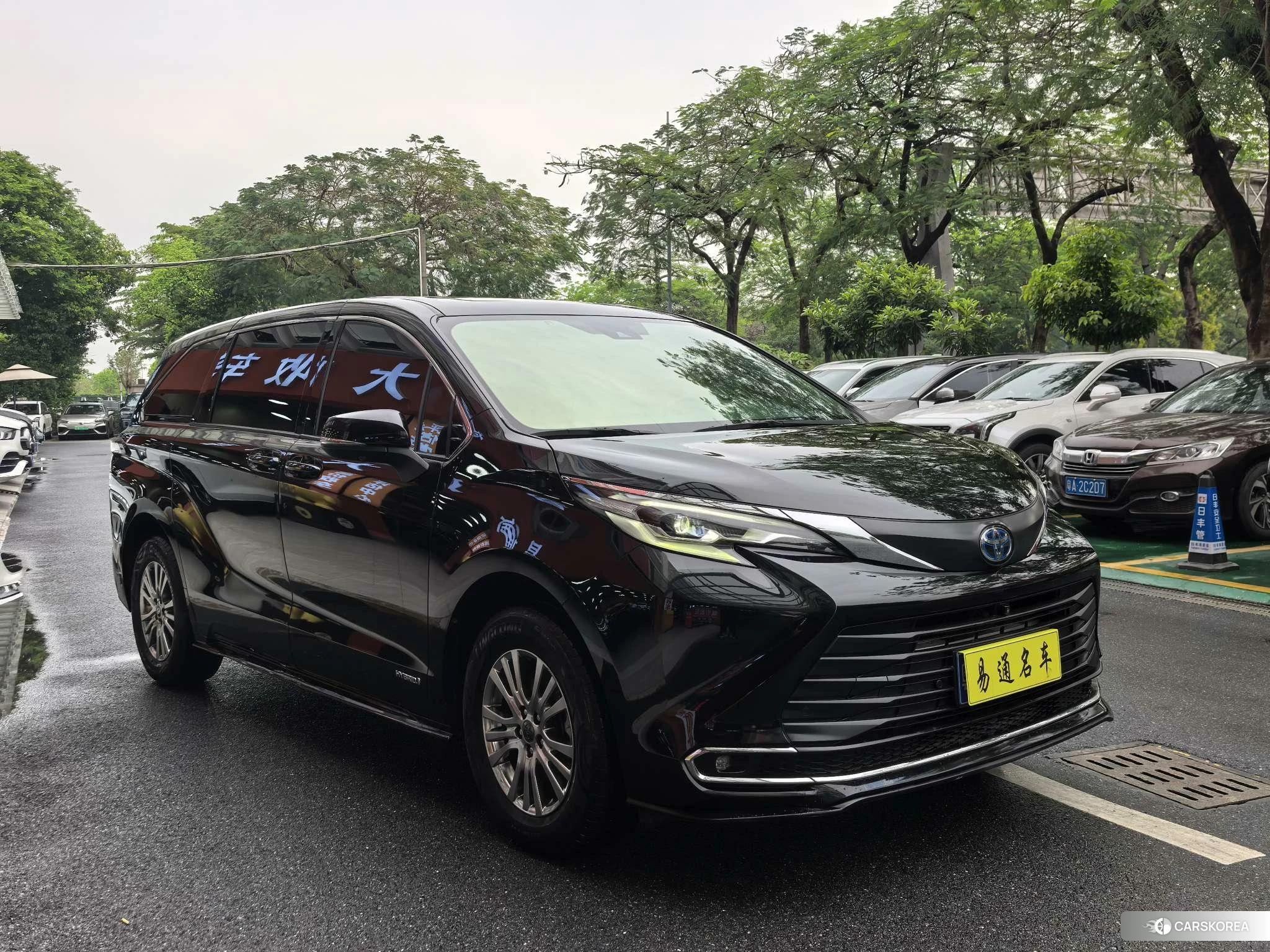 Toyota Sienna 2021 Черный из Китая, фото 6
