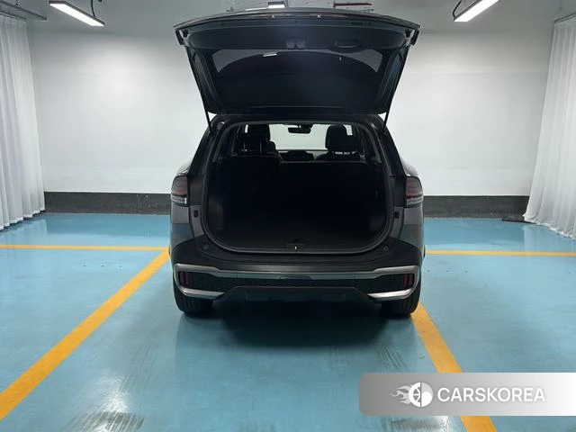 Kia Sportage 2024 Темно-серый из Китая, фото 6