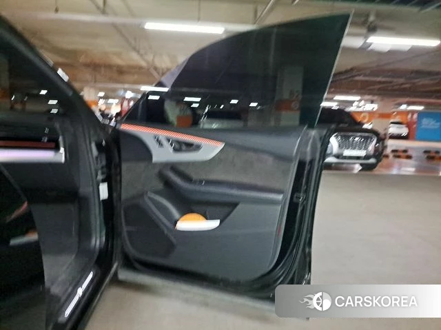 Audi Q8 (4M) 2021 Черный из Кореи, фото 6