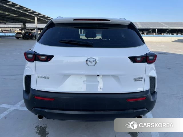 Mazda CX-50 2024 Белый из Китая, фото 6