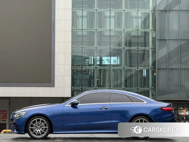 Mercedes-Benz E-Class 2023 Синий из Китая, фото 6