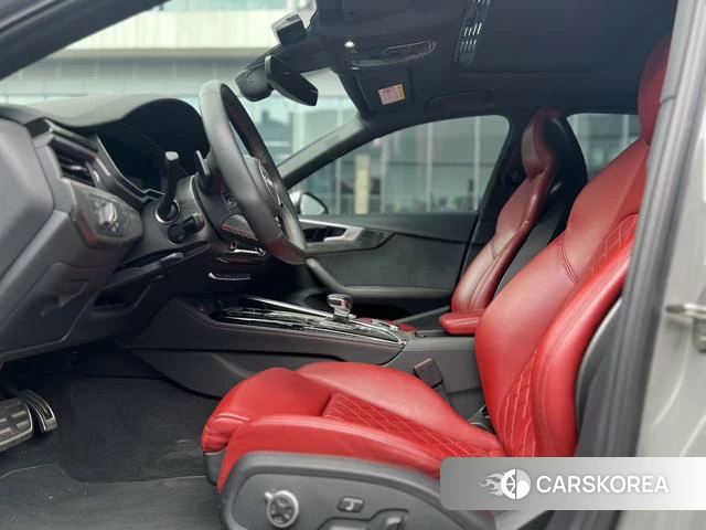 Audi S4 2022 Серебристо-серый из Китая, фото 6