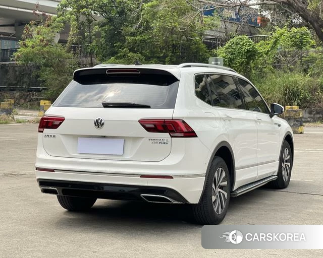 Volkswagen Tiguan L 2021 Белый из Китая, фото 6