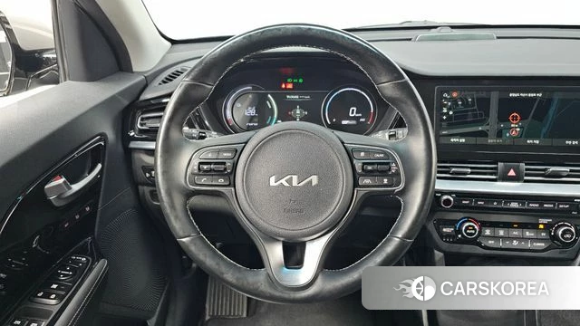 Kia Niro EV 2021 Серебряный из Кореи, фото 6