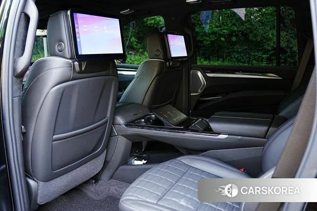 Cadillac Escalade 5th Generation 2025 Черный из Кореи, фото 6