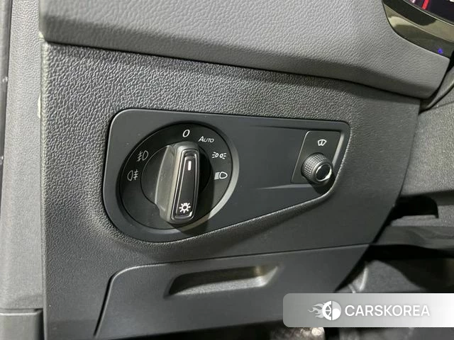 Volkswagen Tiguan second Generation 2020 Серый из Кореи, фото 6